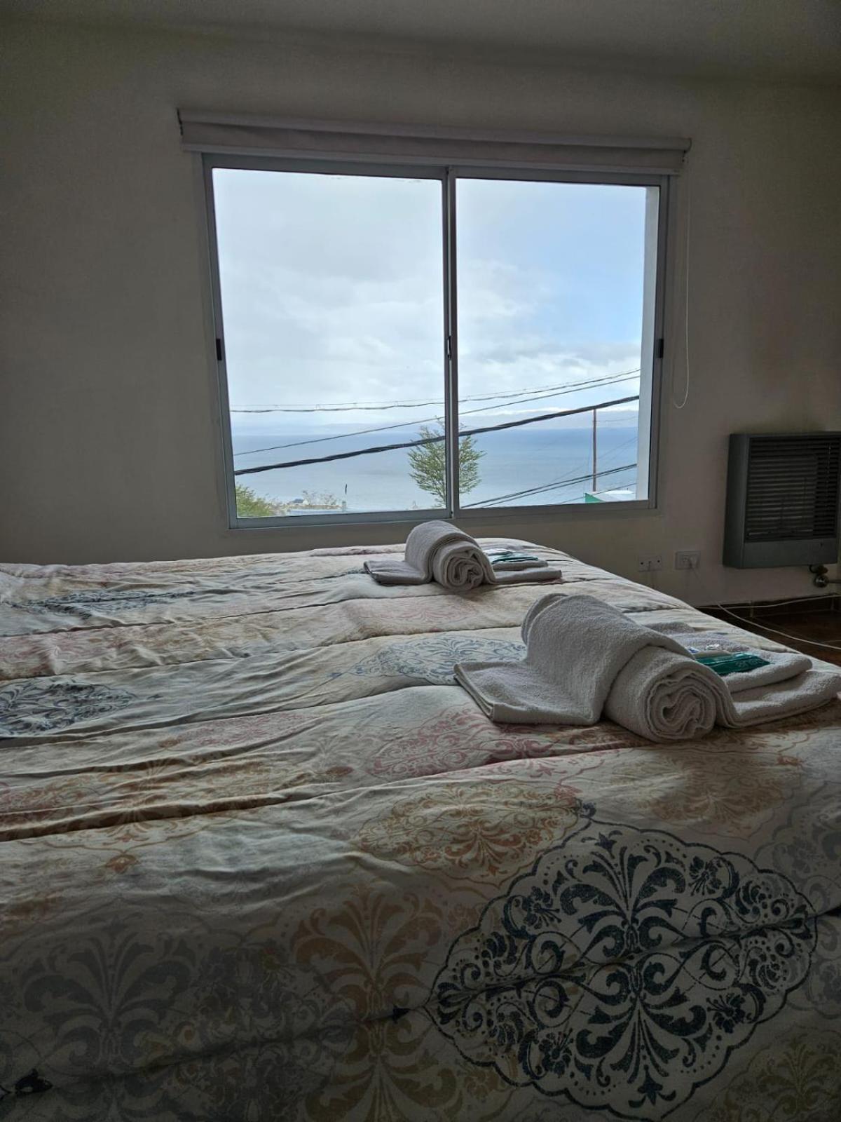 Dpto Amplio Con Vista A La Bahia Apartment Ushuaia Exterior foto